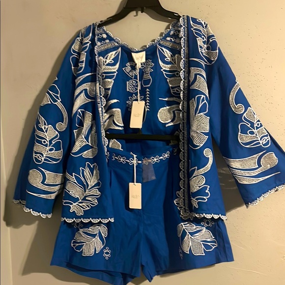 Jade Jackets & Blazers - 2 piece Jade Johnny Was Jodie Easy Jacket Blue and White Embroidered Set